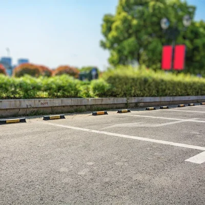 empty-parking-lot-parking-lane-outdoor-public-park-lowconcept